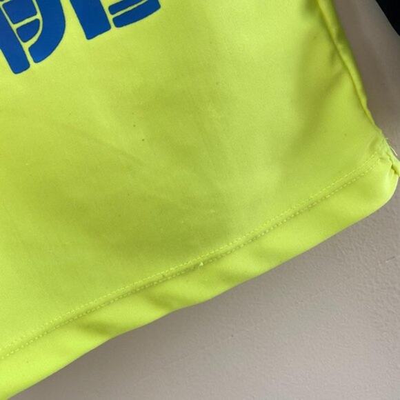 OshKosh B'Gosh Boys Neon Rash Guard 18 Months - Picture 3 of 6